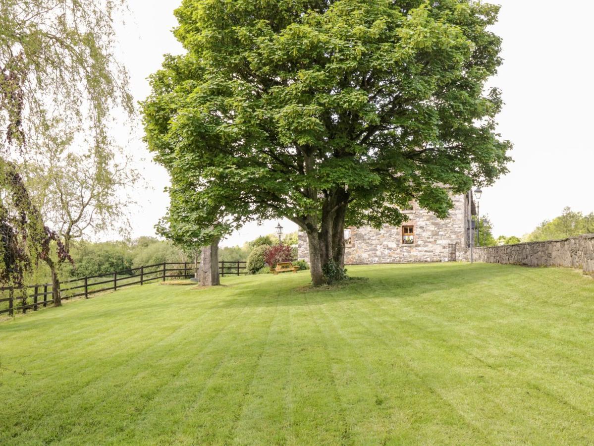 An Maide Ban Villa Cootehill Exterior foto