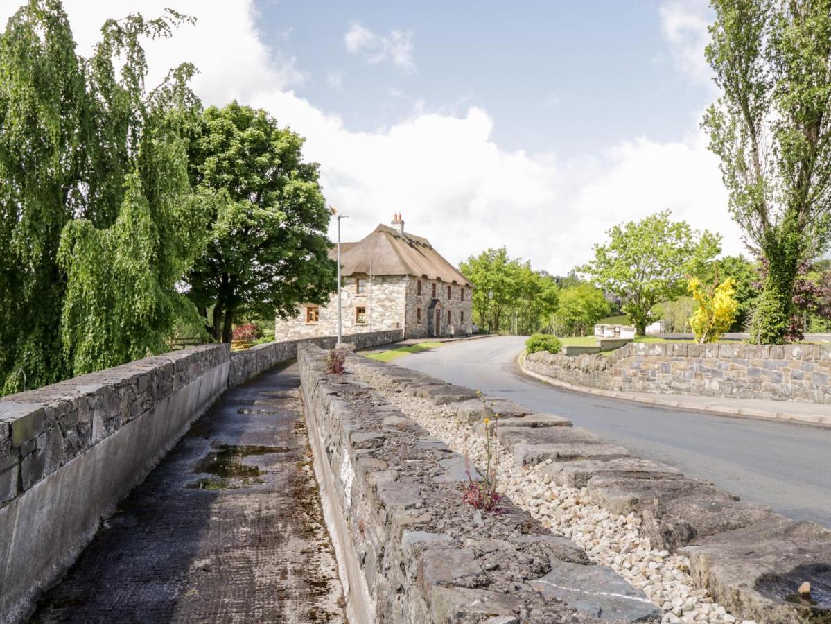 An Maide Ban Villa Cootehill Exterior foto